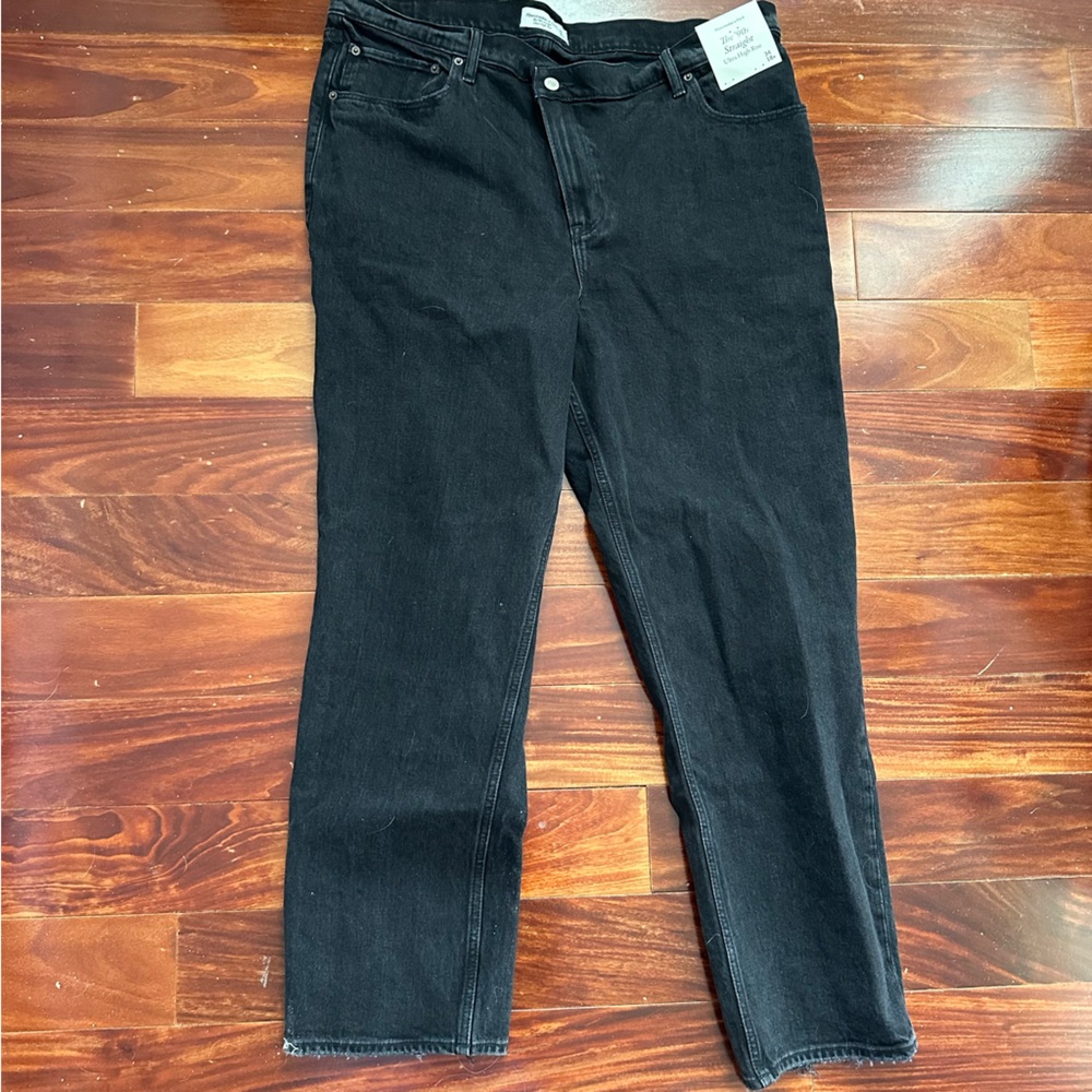 Abercrombie & Fitch Washed Black 90s Straight Ultra High Rise Jeans Size 34 / 18